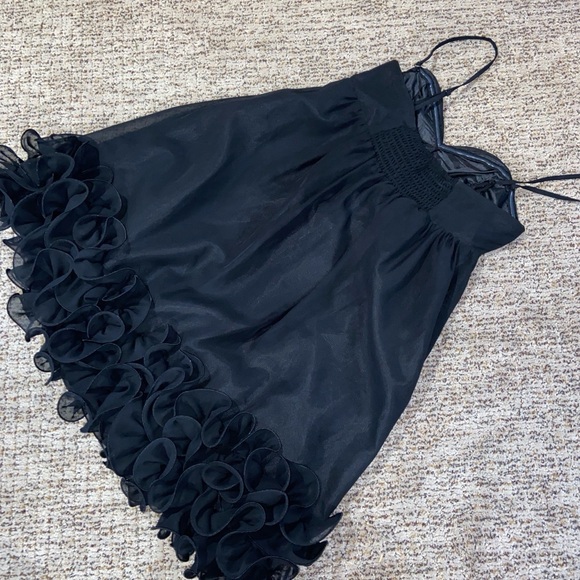 Dress - Picture 4 of 6